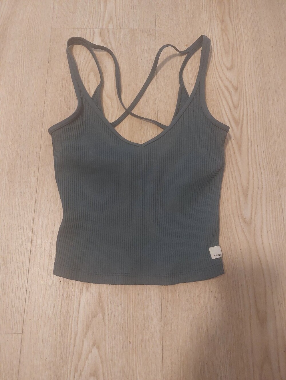 Vuori Ribbed V-Neck Strappy Crop Tank - Olive Green XS